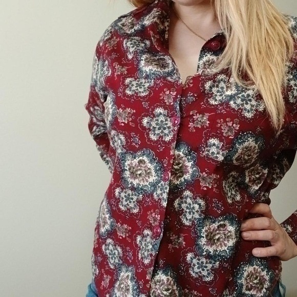 Tops - Vintage 80s burgundy patterned western button down blouse, size 10 (S/M)